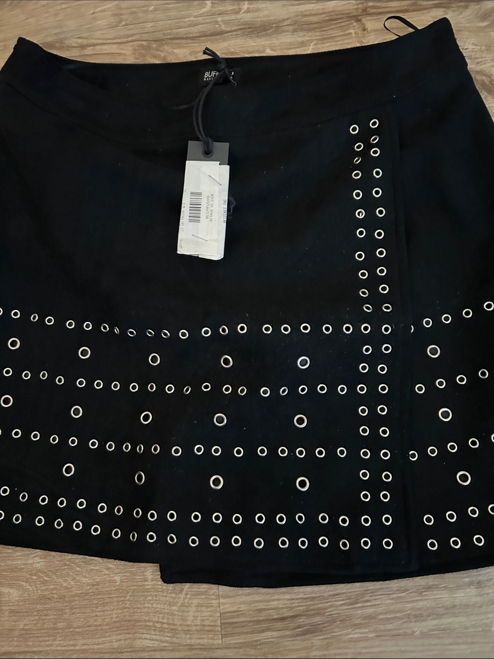 Buffalo David Bitton Black Faux Suede Mini Skirt with Grommets Size L 28-in wais